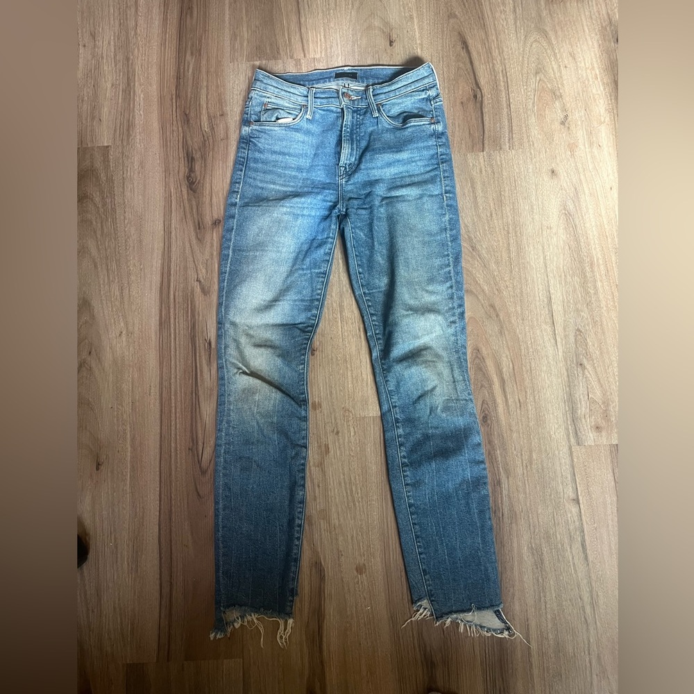 Mother stunner two step fray jeans size 24